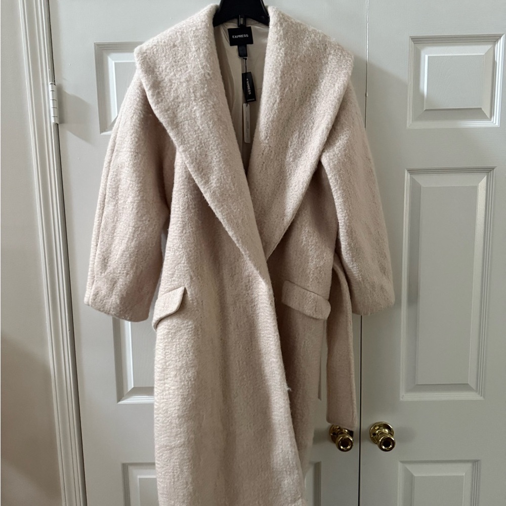 NWT Express Brand Heavyweight Cream Long Belted Jacket